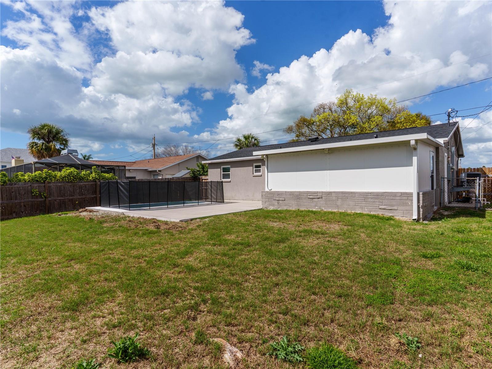 Image 14 of 22 For 7434 Mako Drive