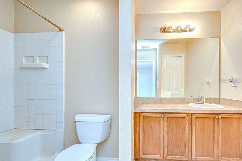 Image 11 of 24 For 2609 Oleander Lakes Drive