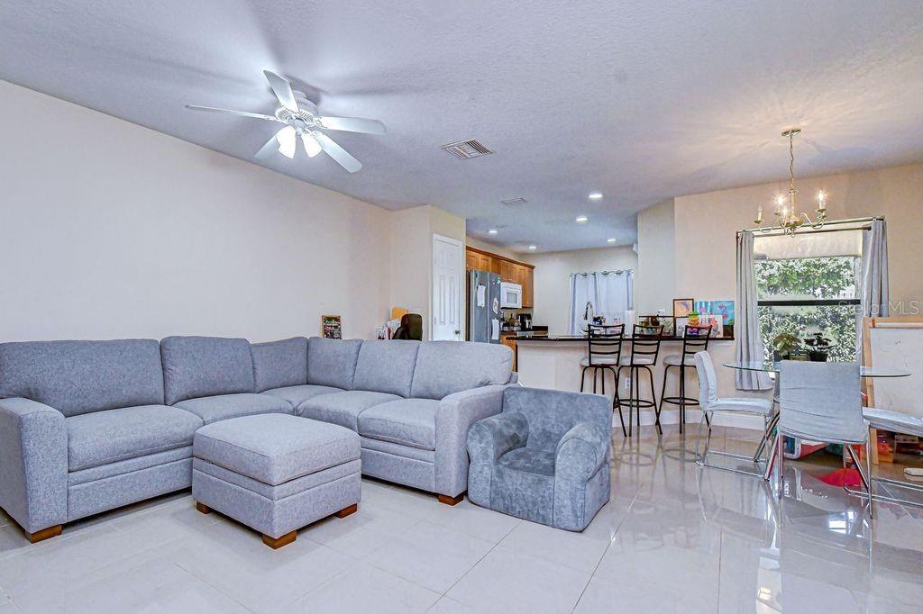 Image 5 of 24 For 2609 Oleander Lakes Drive