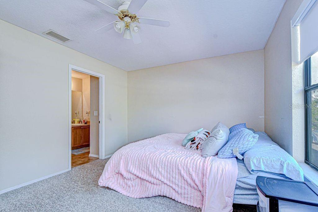 Image 9 of 24 For 2609 Oleander Lakes Drive