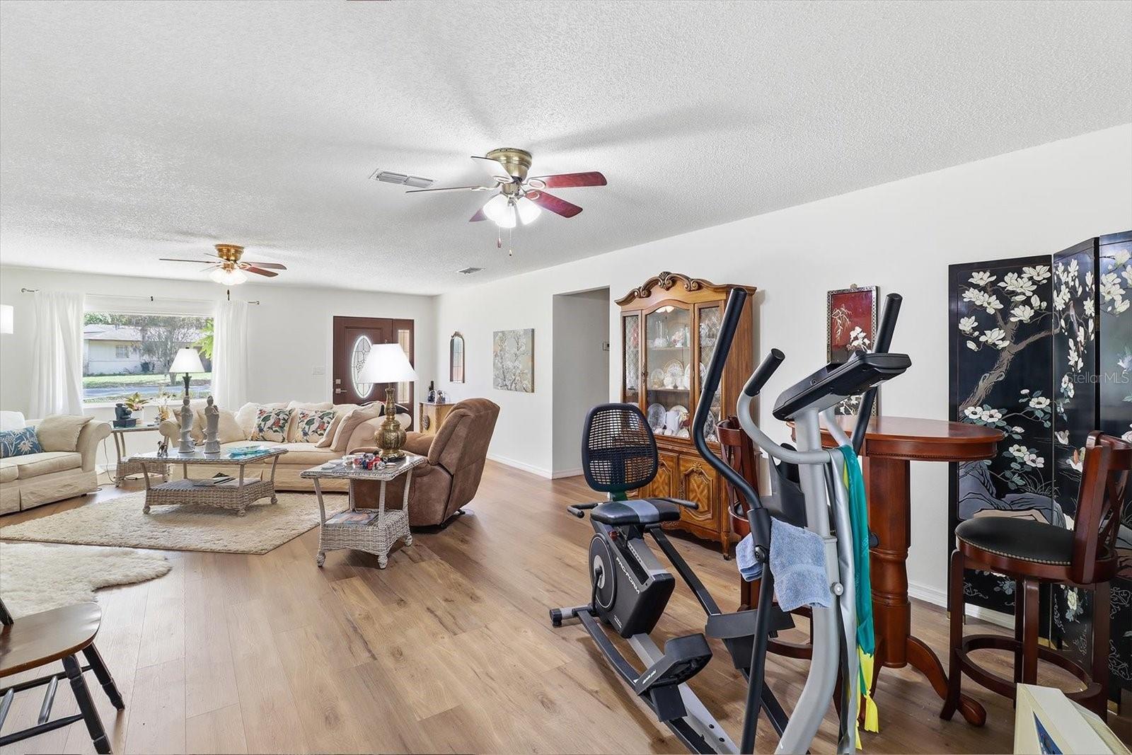 Image 12 of 45 For 8049 100th Street Road