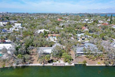 Image 12 of 36 For 742 Edgemere