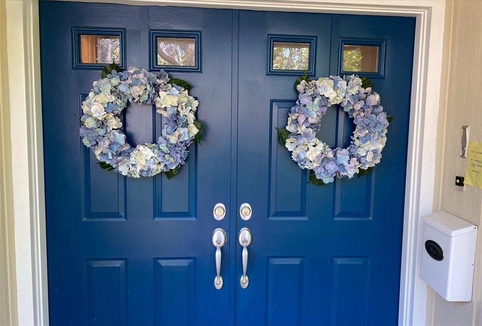 Image 3 of 36 For 742 Edgemere