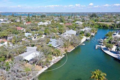 Image 6 of 36 For 742 Edgemere