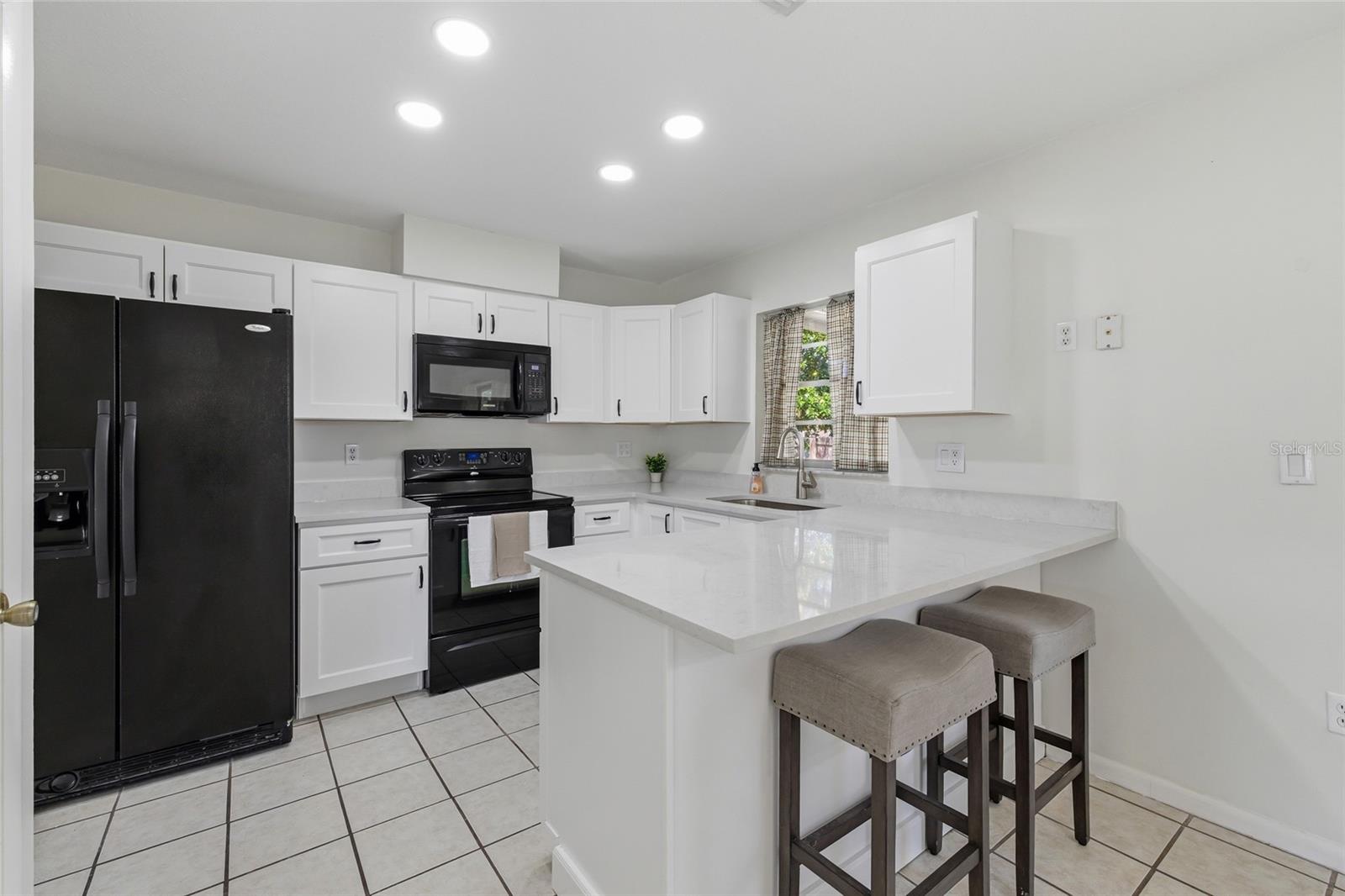 Image 11 of 38 For 1340 Larkin Road