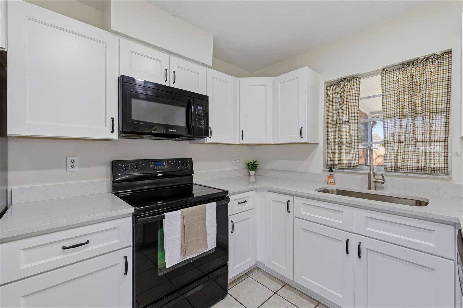 Image 12 of 38 For 1340 Larkin Road