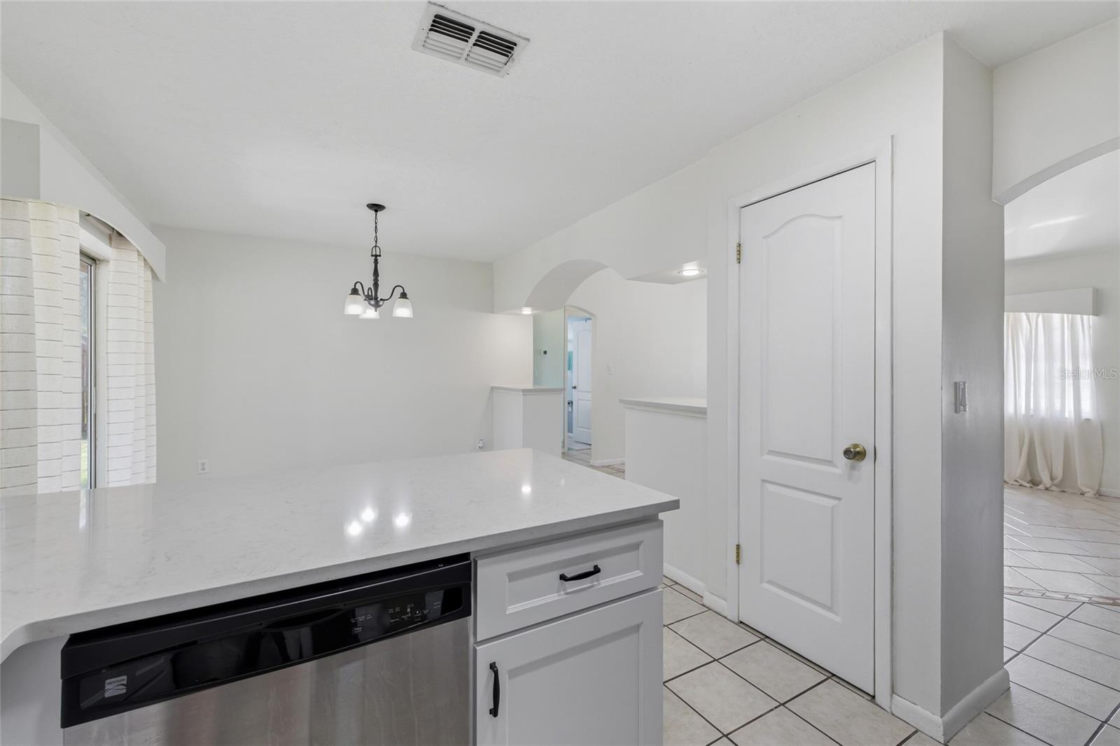 Image 13 of 38 For 1340 Larkin Road