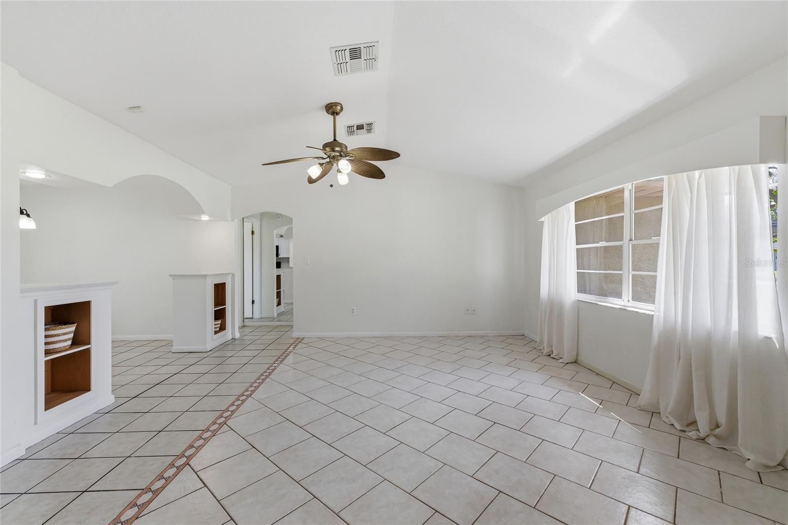 Image 18 of 38 For 1340 Larkin Road