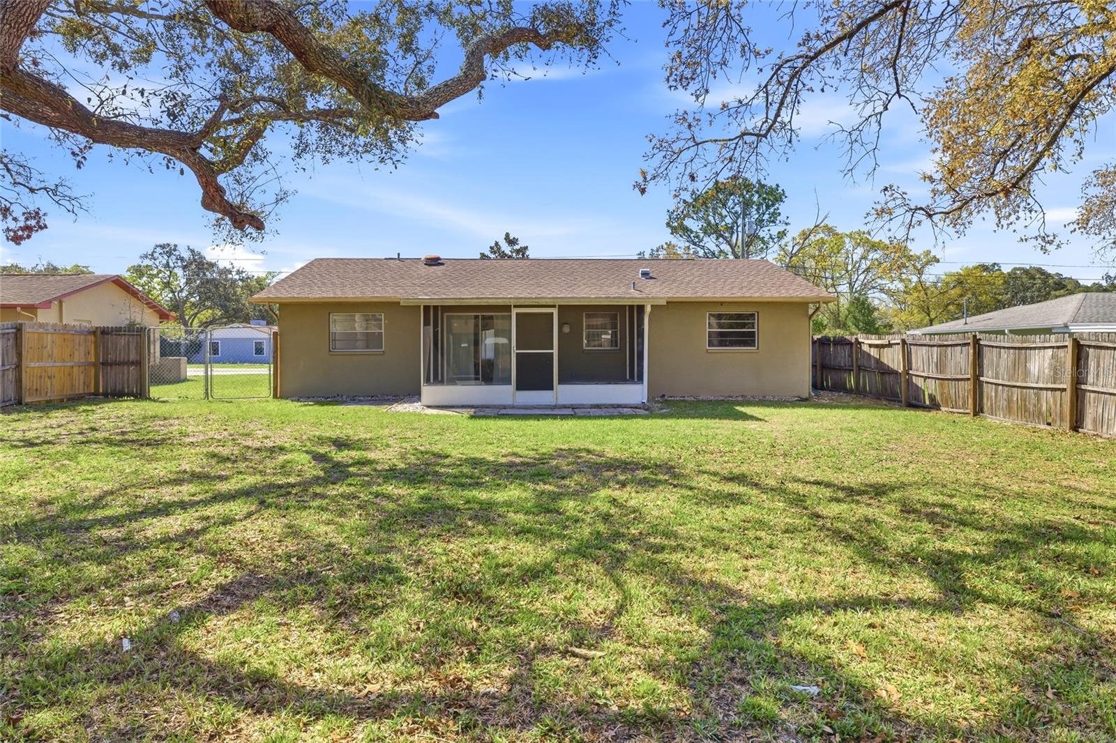 Image 35 of 38 For 1340 Larkin Road