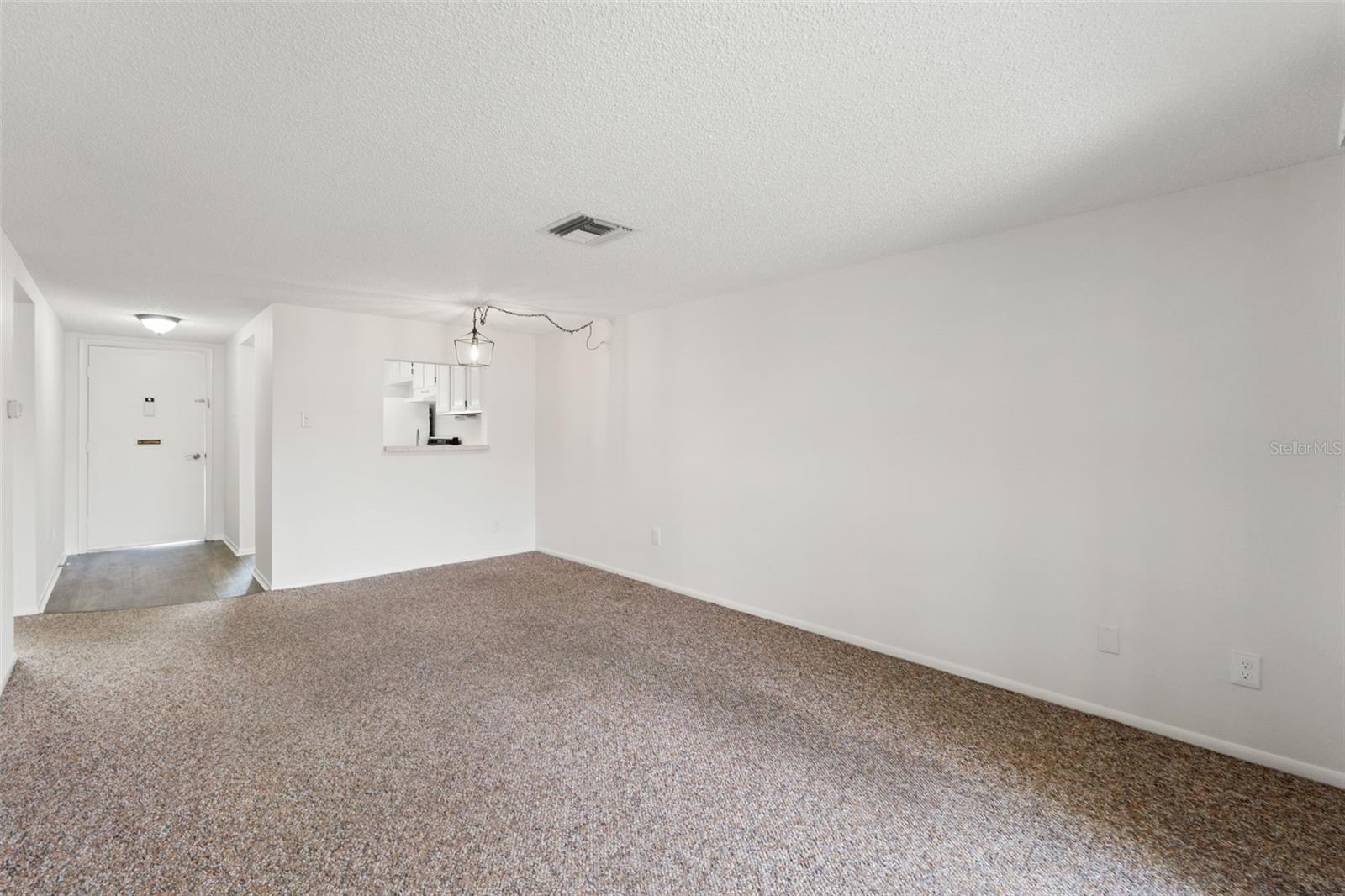 Image 5 of 45 For 3422 Trophy Boulevard