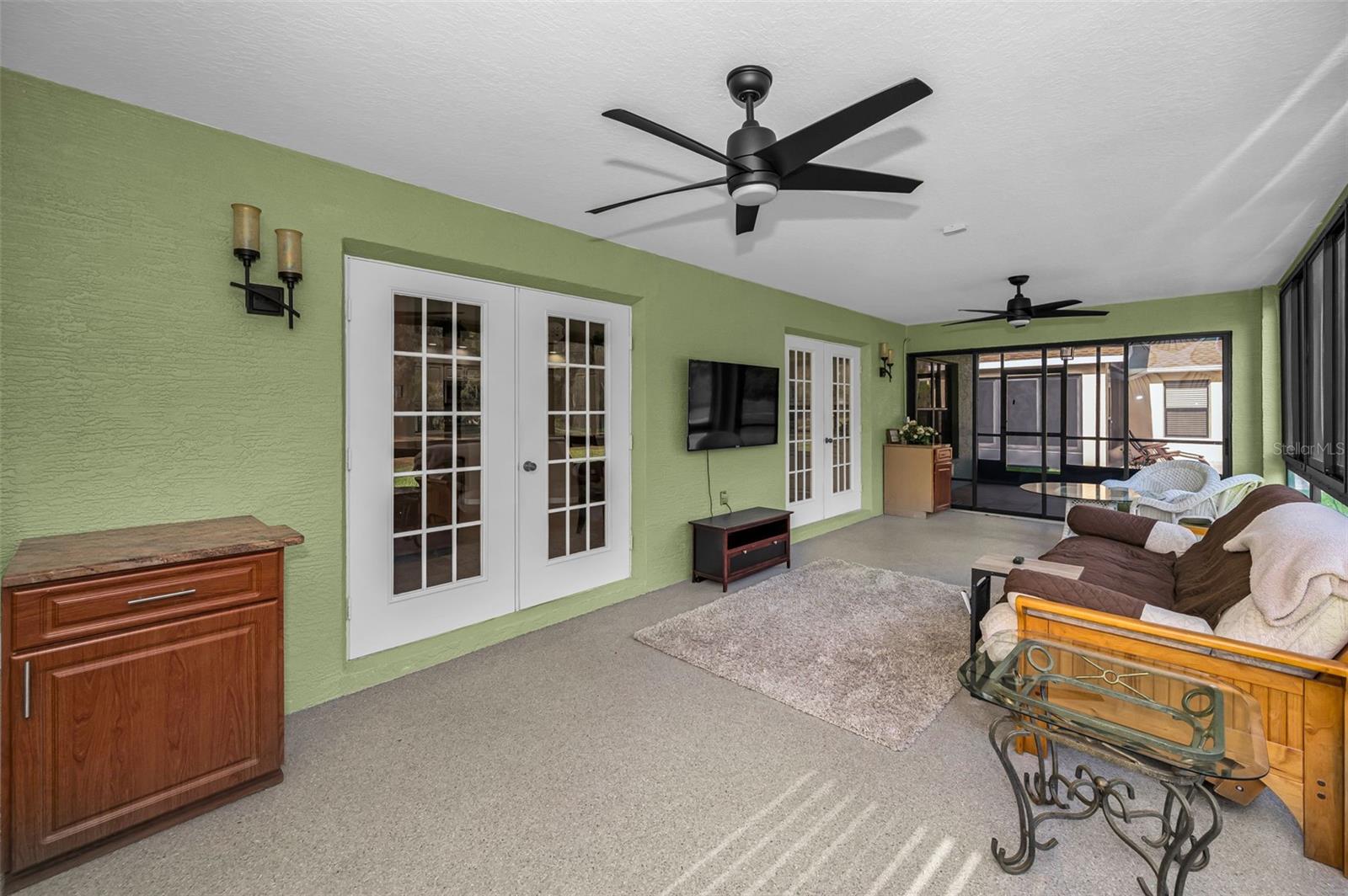 Image 37 of 78 For 9819 Conservation Drive