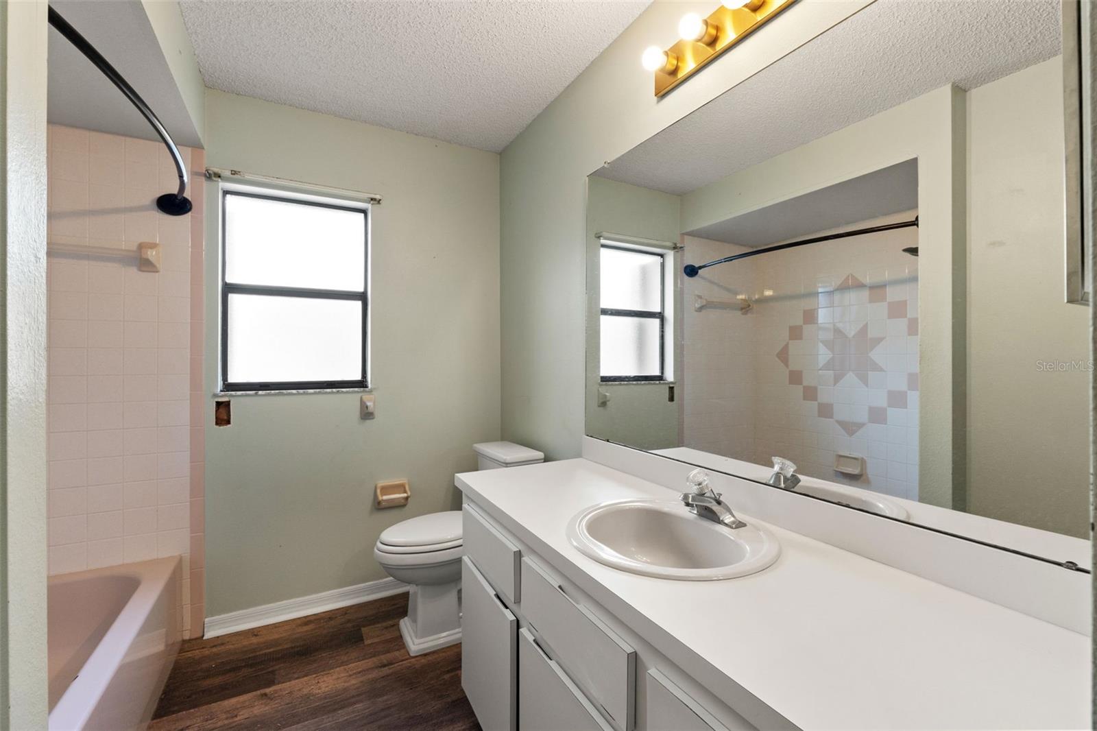 Image 30 of 42 For 13419 Tyringham Street