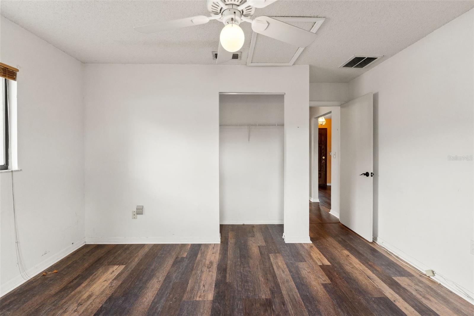 Image 33 of 42 For 13419 Tyringham Street