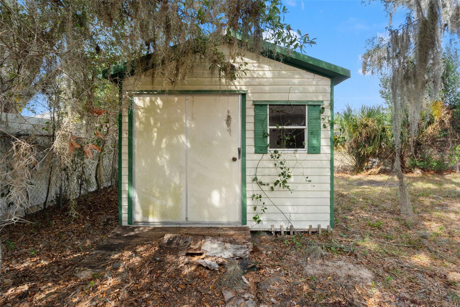 Image 37 of 42 For 13419 Tyringham Street