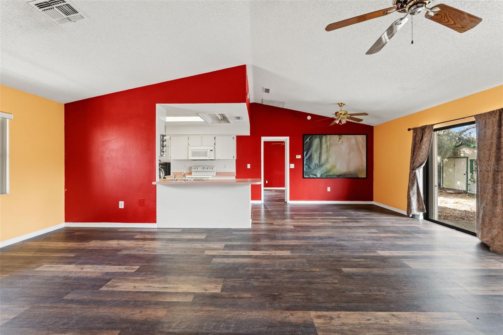 Image 4 of 42 For 13419 Tyringham Street