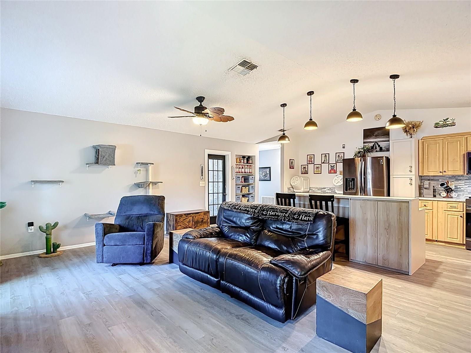 Image 20 of 58 For 13001 Sandburst Lane