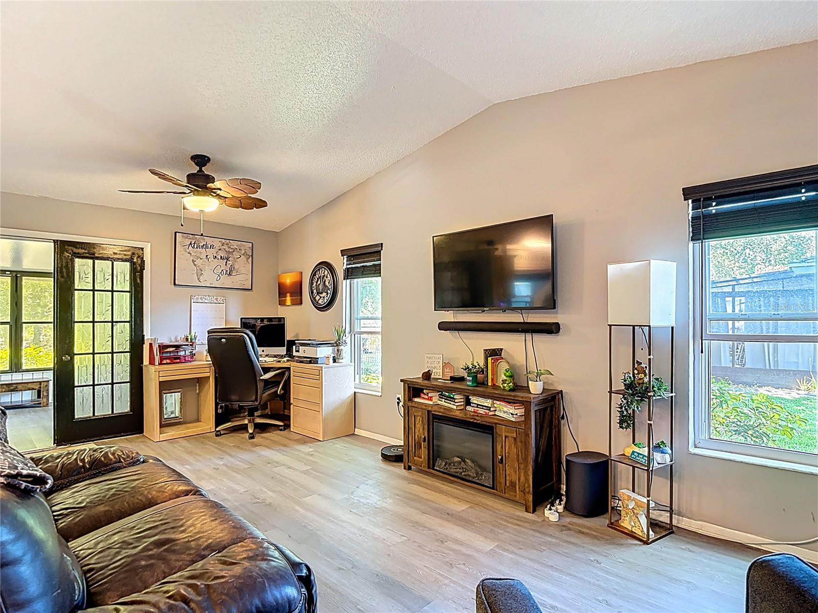 Image 22 of 58 For 13001 Sandburst Lane