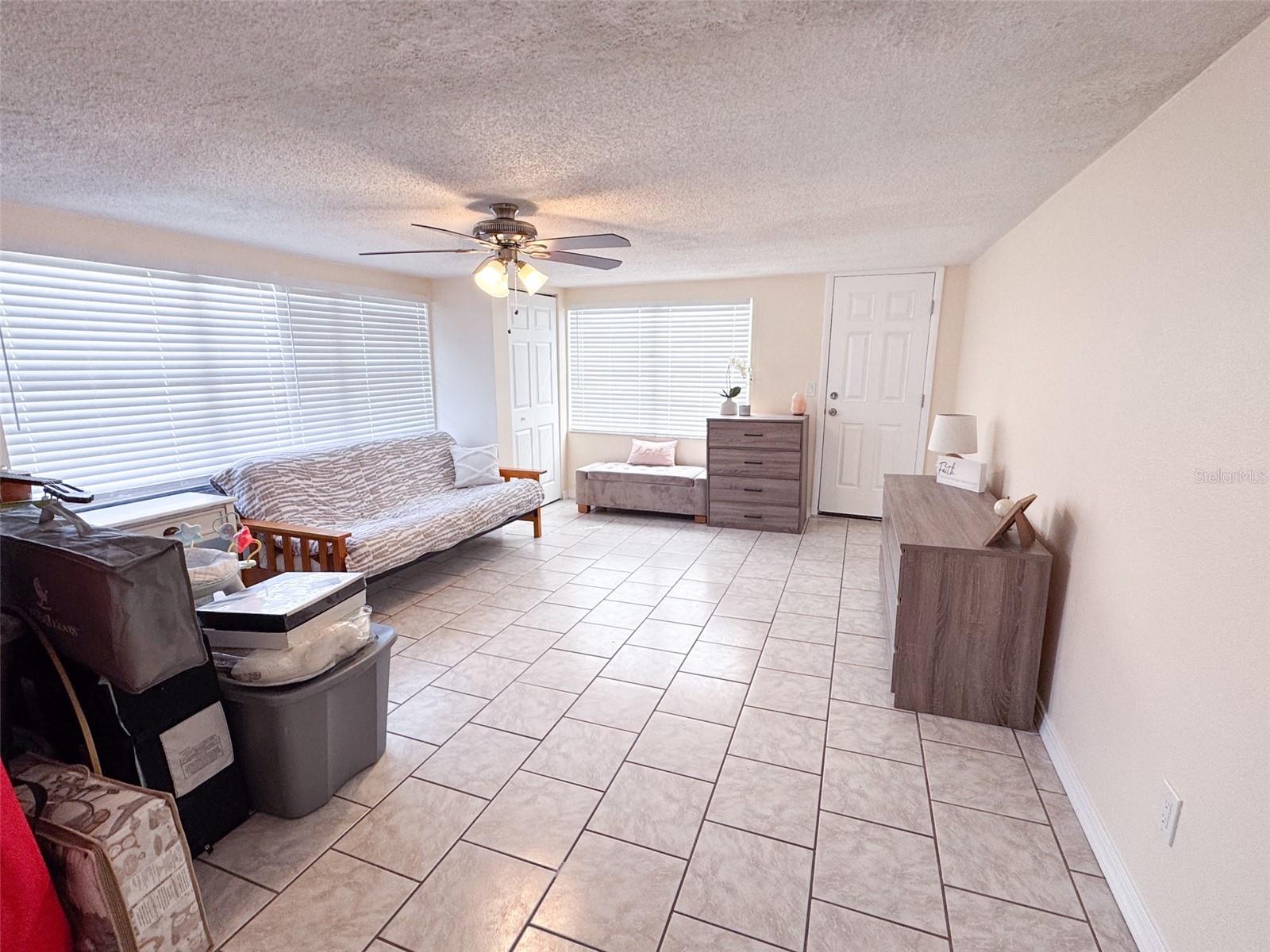 Image 20 of 39 For 3233 Salisbury Drive