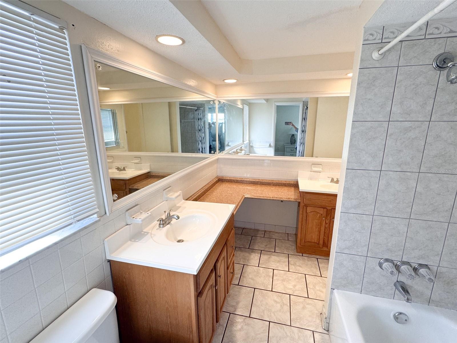 Image 25 of 39 For 3233 Salisbury Drive