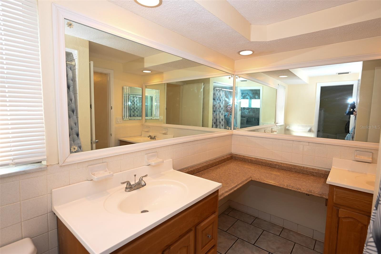 Image 27 of 39 For 3233 Salisbury Drive