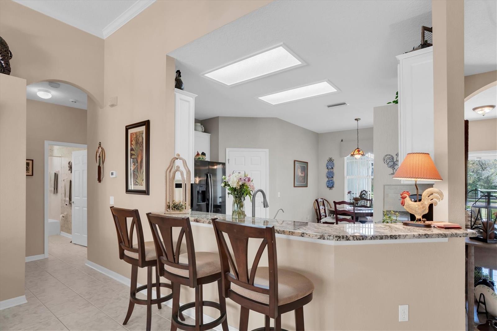 Listing photo id 11 for 1122 Maravista Drive