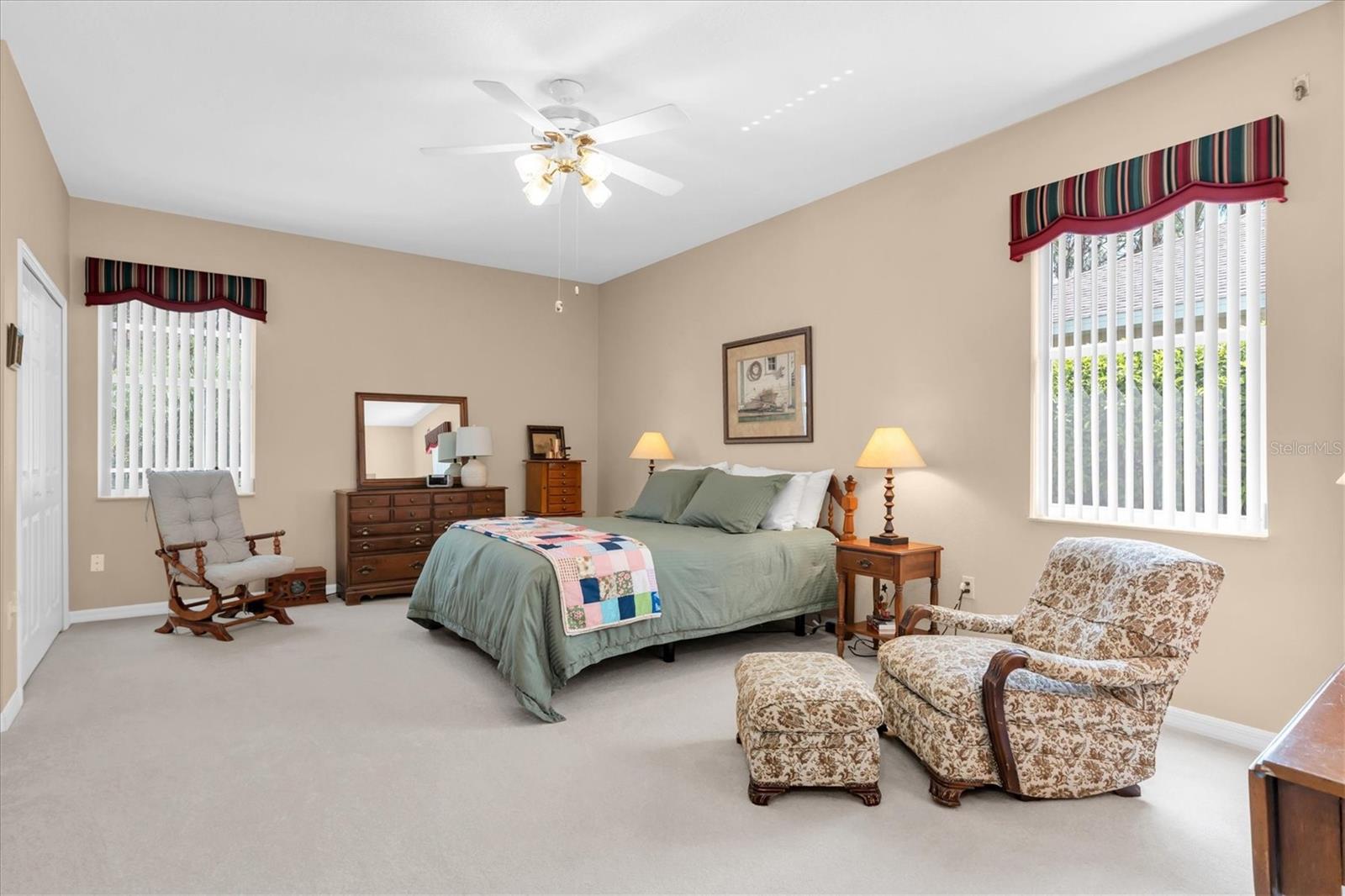 Listing photo id 19 for 1122 Maravista Drive