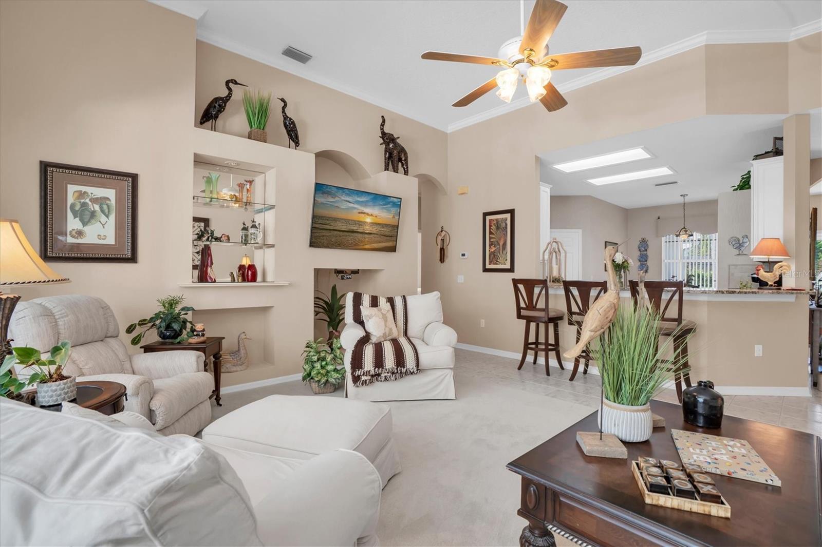 Listing photo id 7 for 1122 Maravista Drive