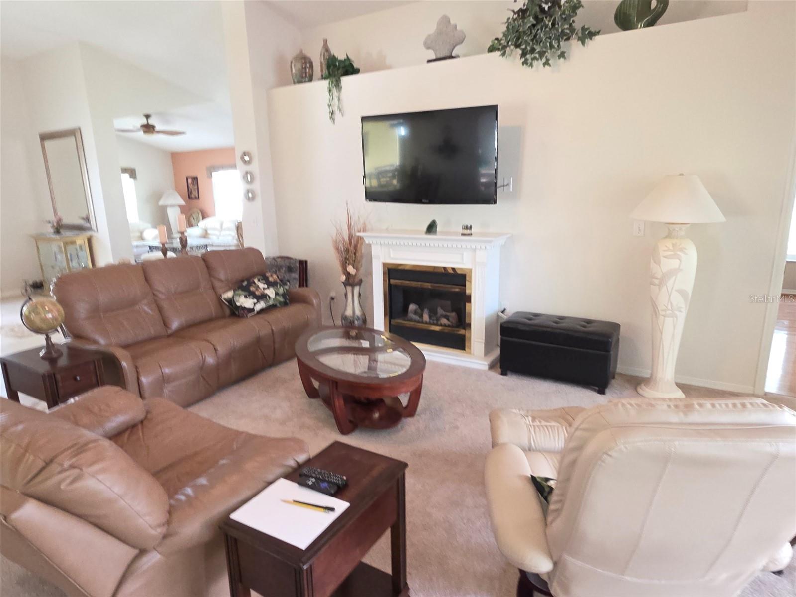 Image 13 of 35 For 2482 Silkwood Court