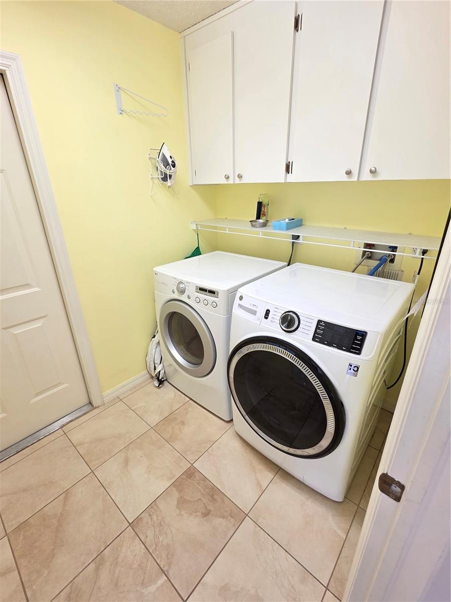 Image 24 of 35 For 2482 Silkwood Court