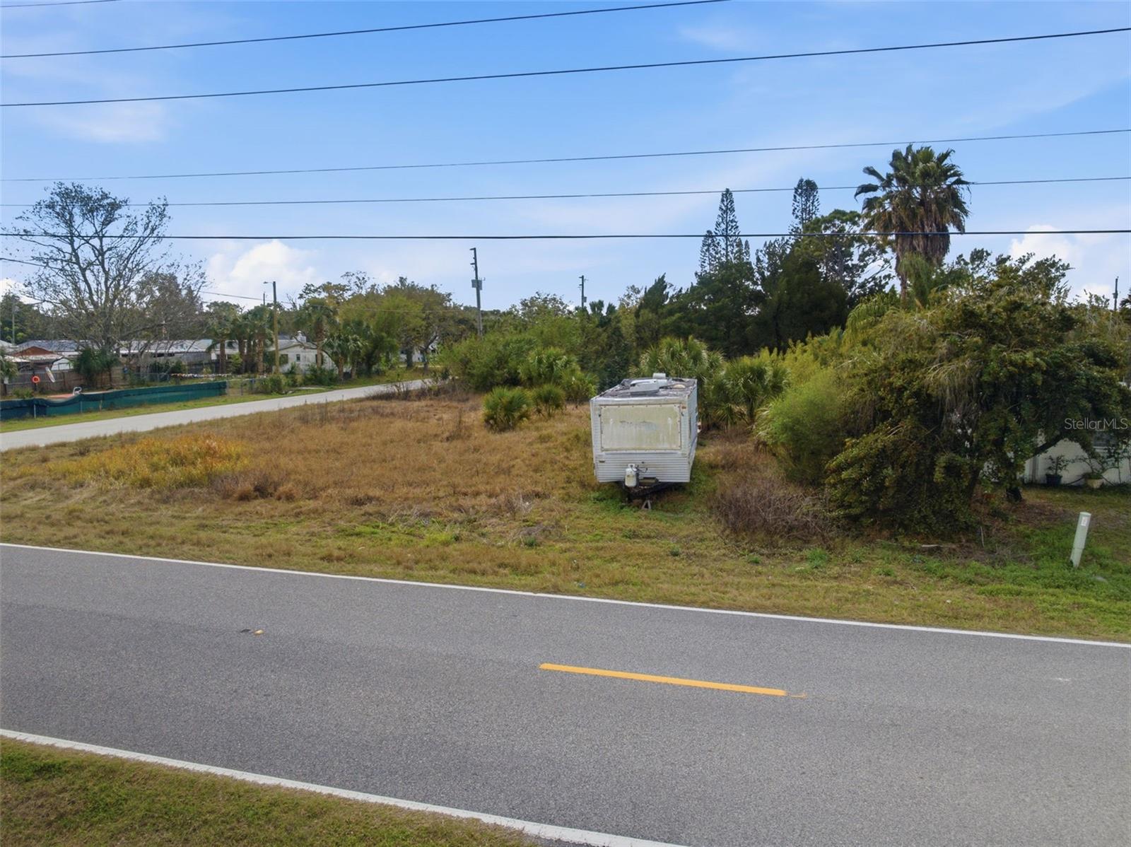 Listing photo id 9 for 7410 New York Avenue