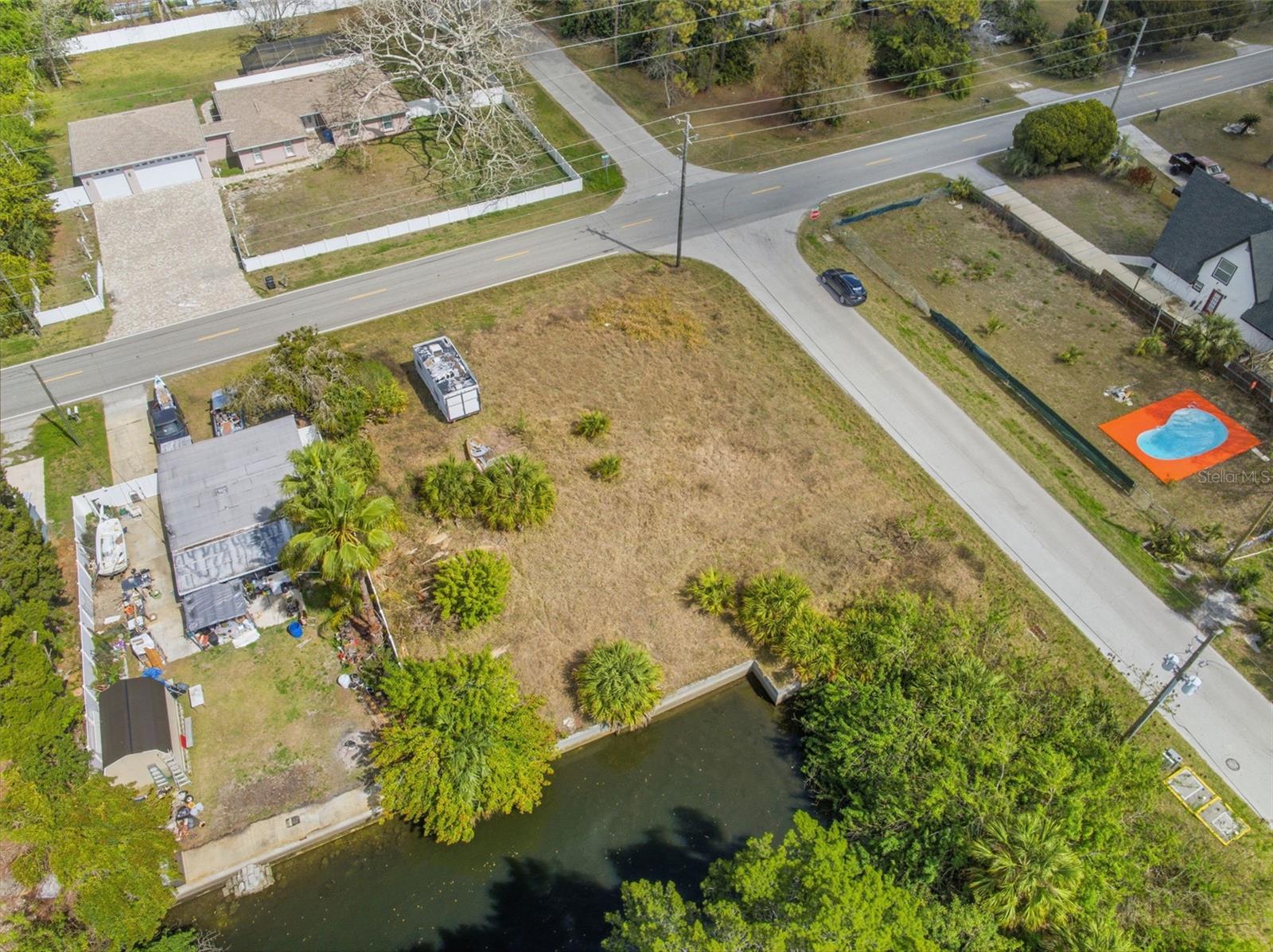 Listing photo id 12 for 7410 New York Avenue