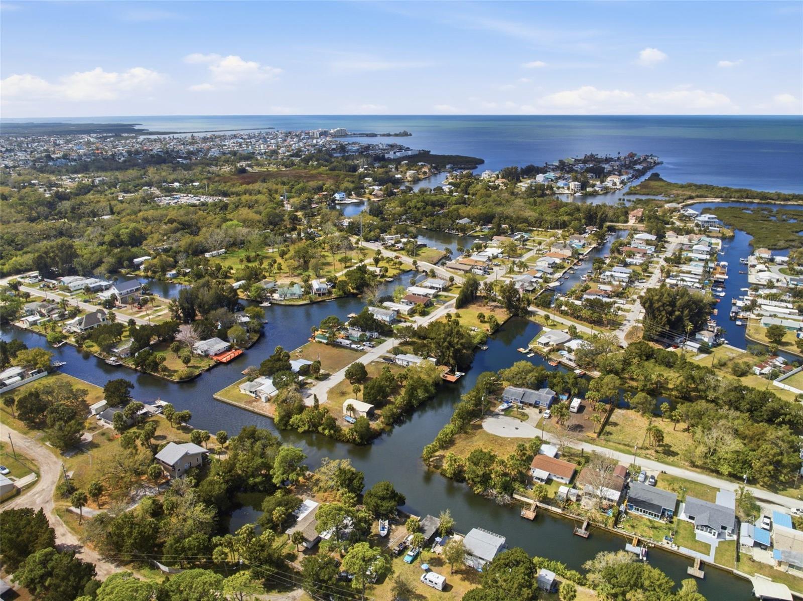 Listing photo id 18 for 7410 New York Avenue