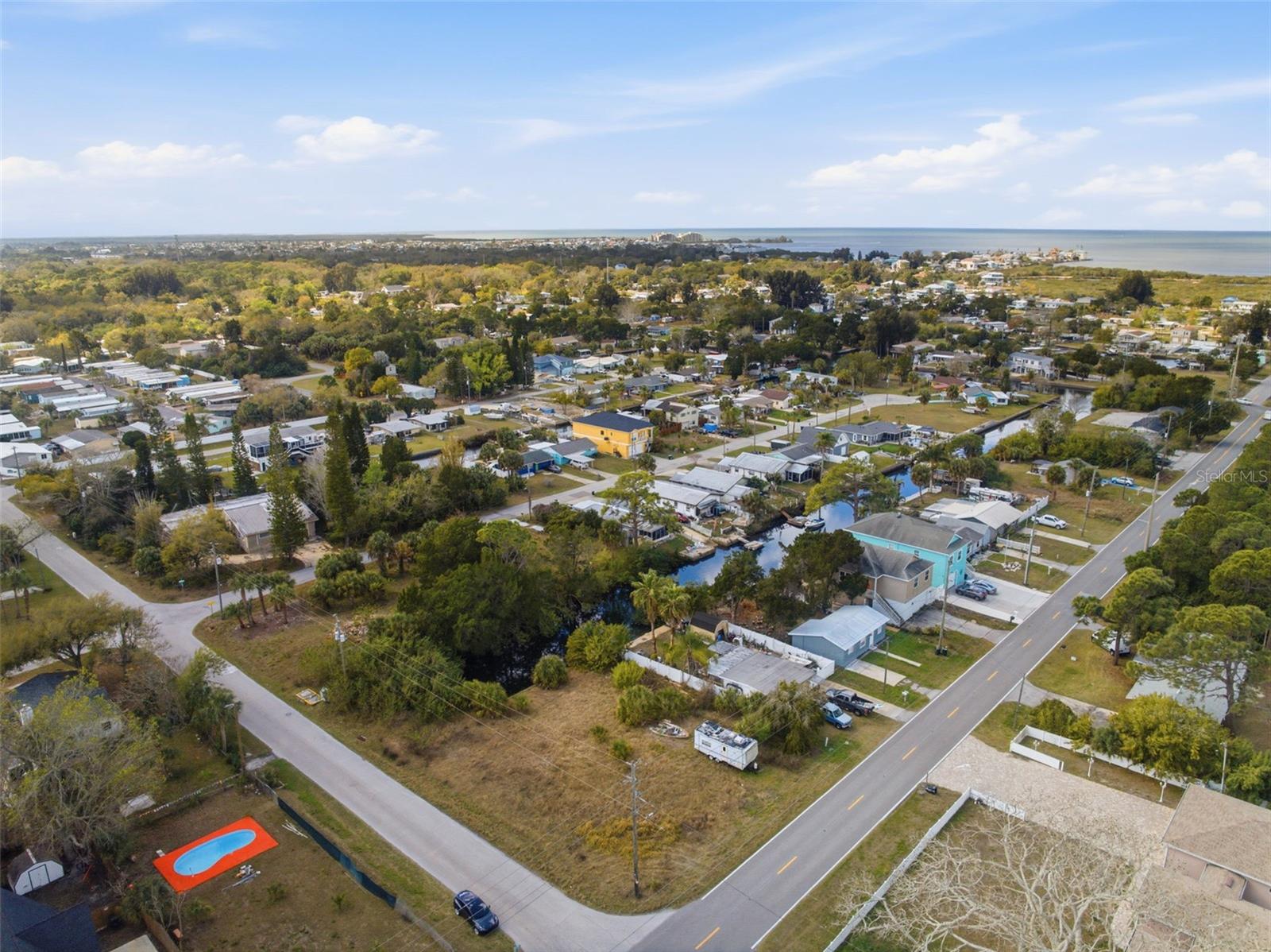 Listing photo id 21 for 7410 New York Avenue