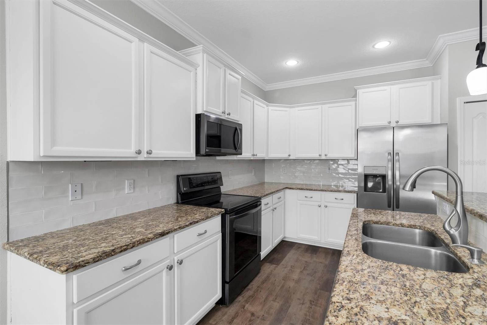 Image 10 of 50 For 11150 Paradise Point Way