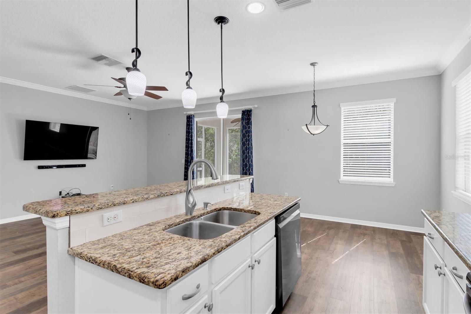 Image 13 of 50 For 11150 Paradise Point Way