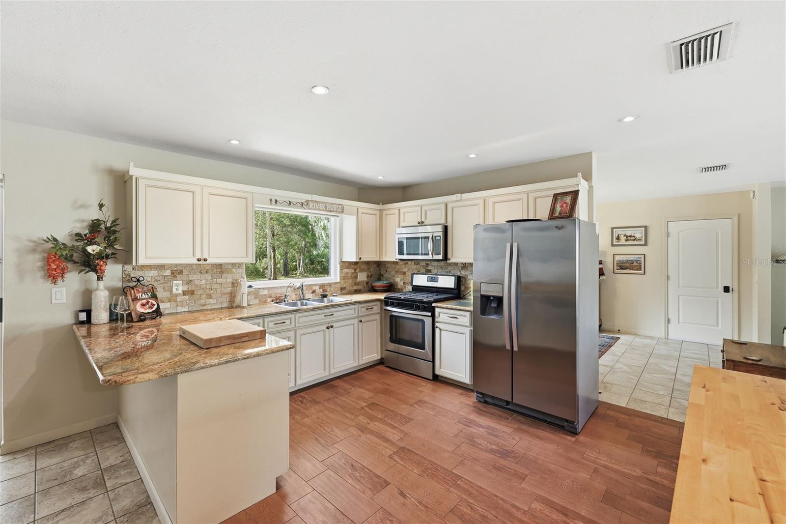 Image 11 of 46 For 4064 Concord Drive