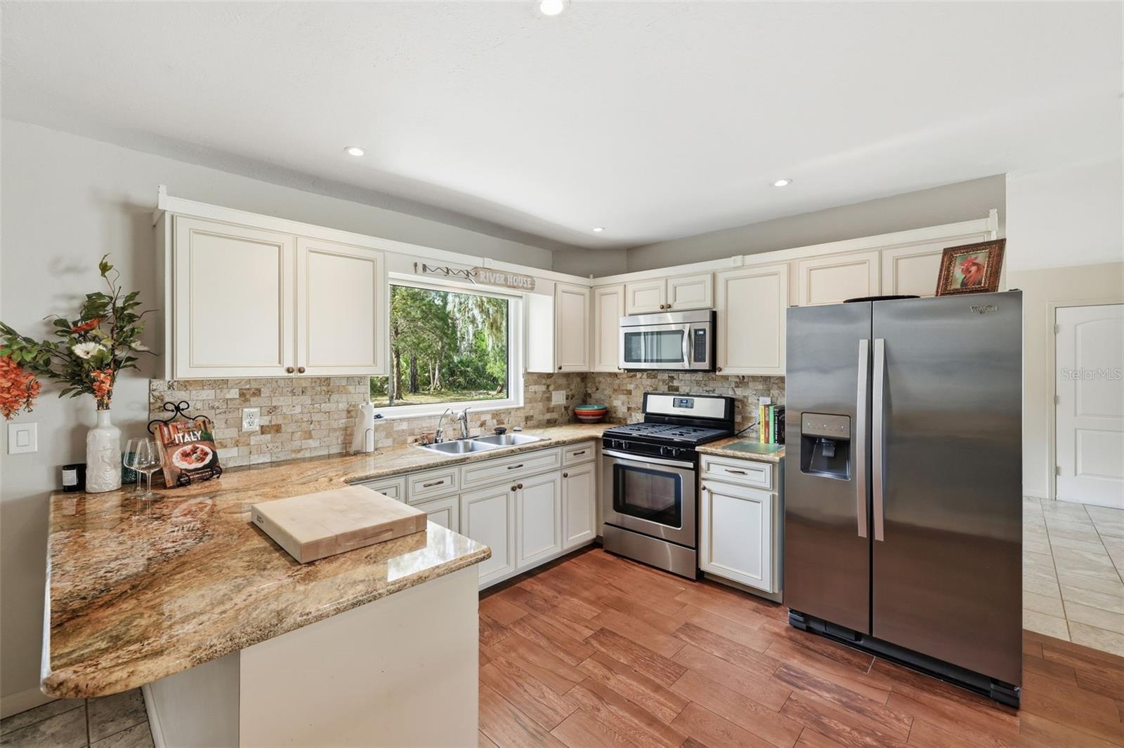 Image 12 of 46 For 4064 Concord Drive