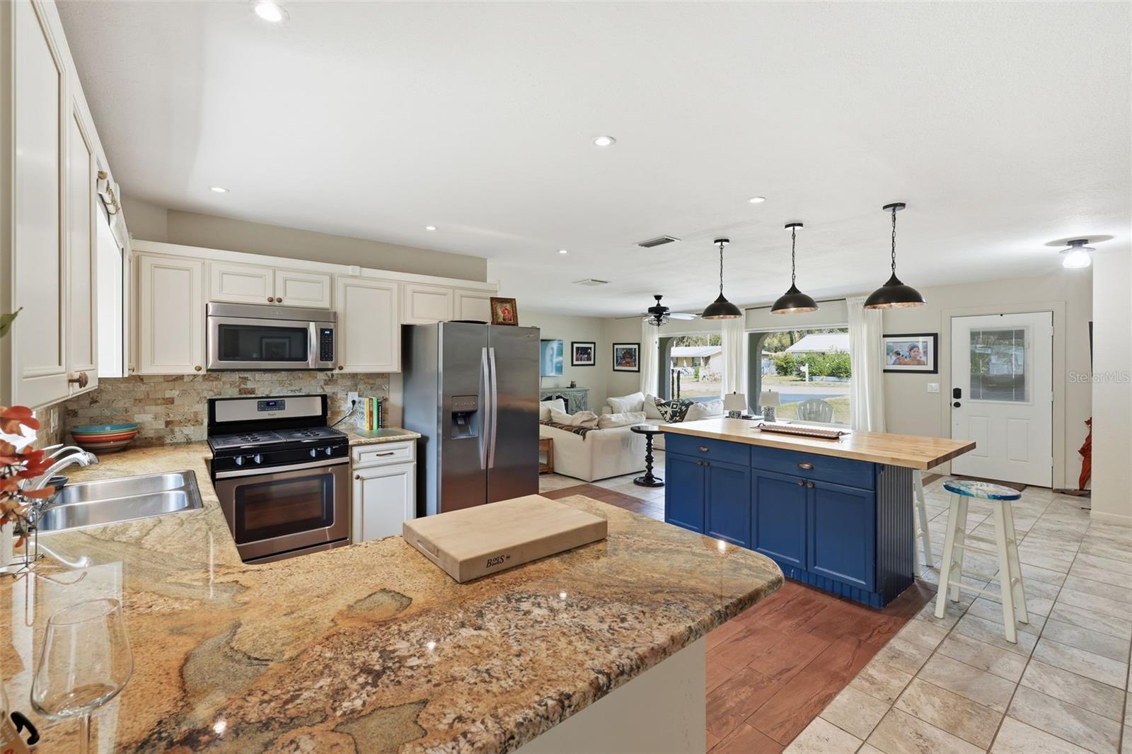 Image 14 of 46 For 4064 Concord Drive