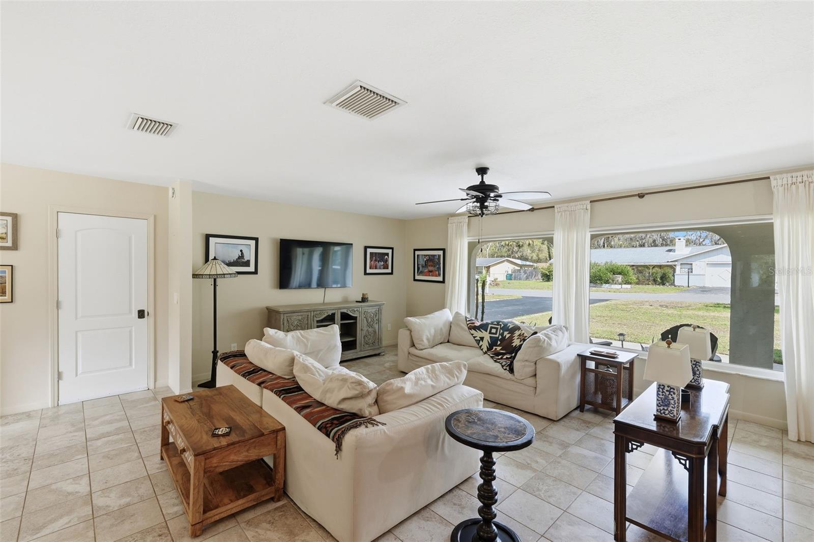 Image 7 of 46 For 4064 Concord Drive