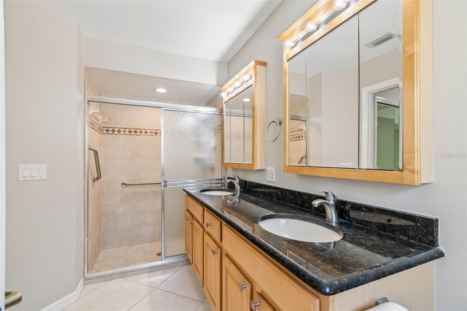 Listing photo id 19 for 1648 Orchardgrove Avenue