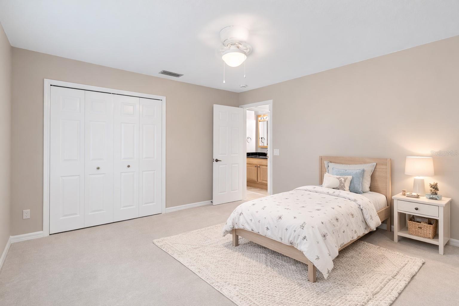 Listing photo id 20 for 1648 Orchardgrove Avenue