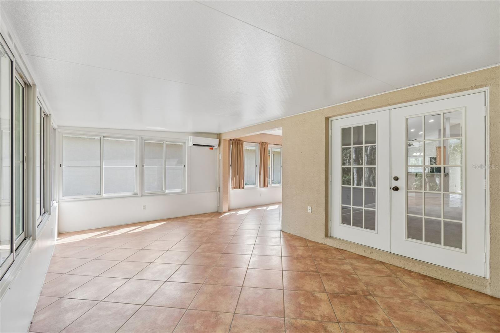 Listing photo id 25 for 1648 Orchardgrove Avenue