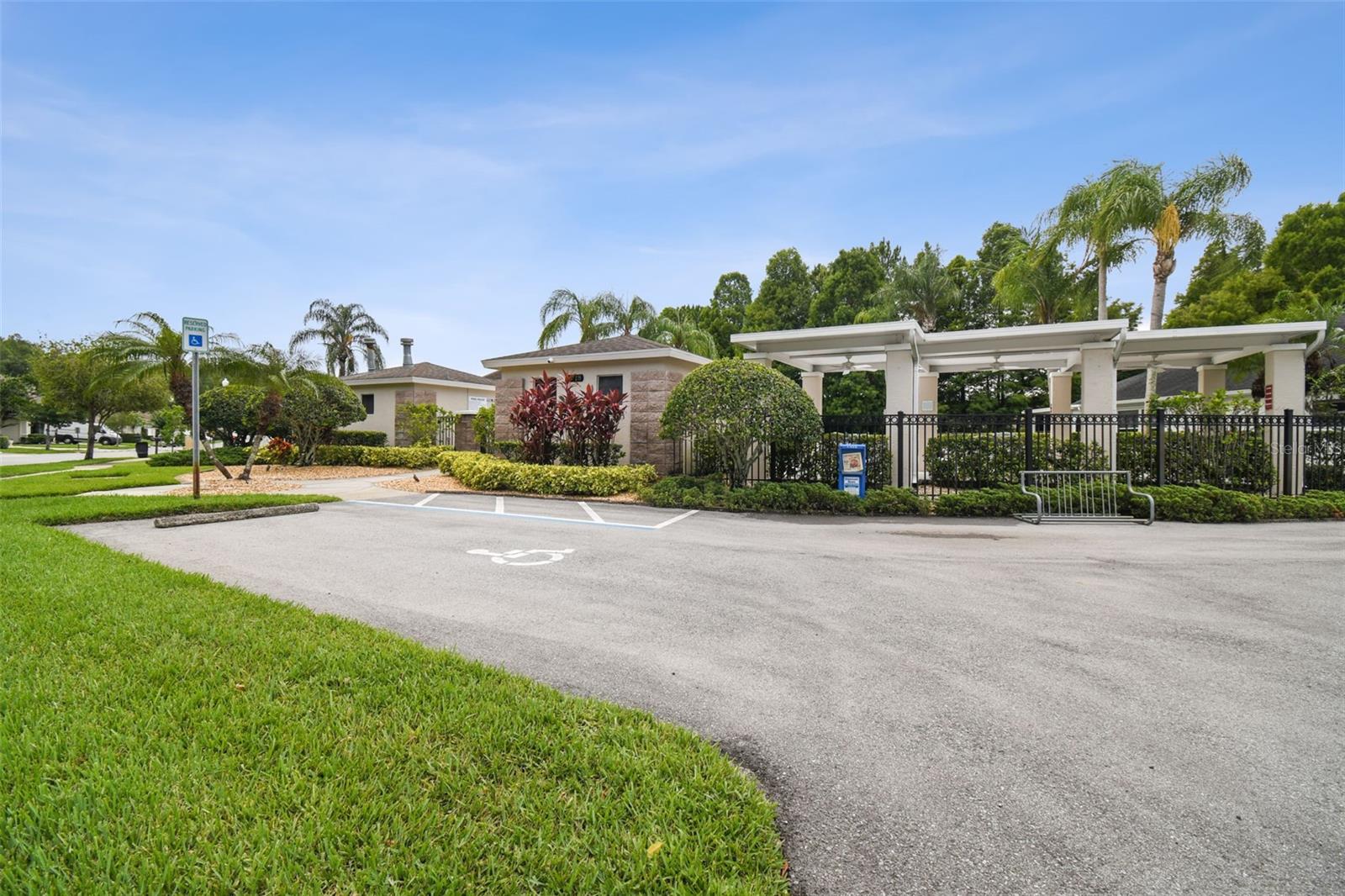 Listing photo id 37 for 1648 Orchardgrove Avenue