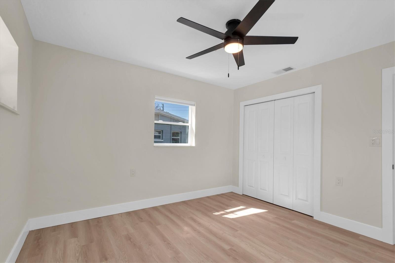 Image 24 of 39 For 4135 Shore Acres Boulevard Ne