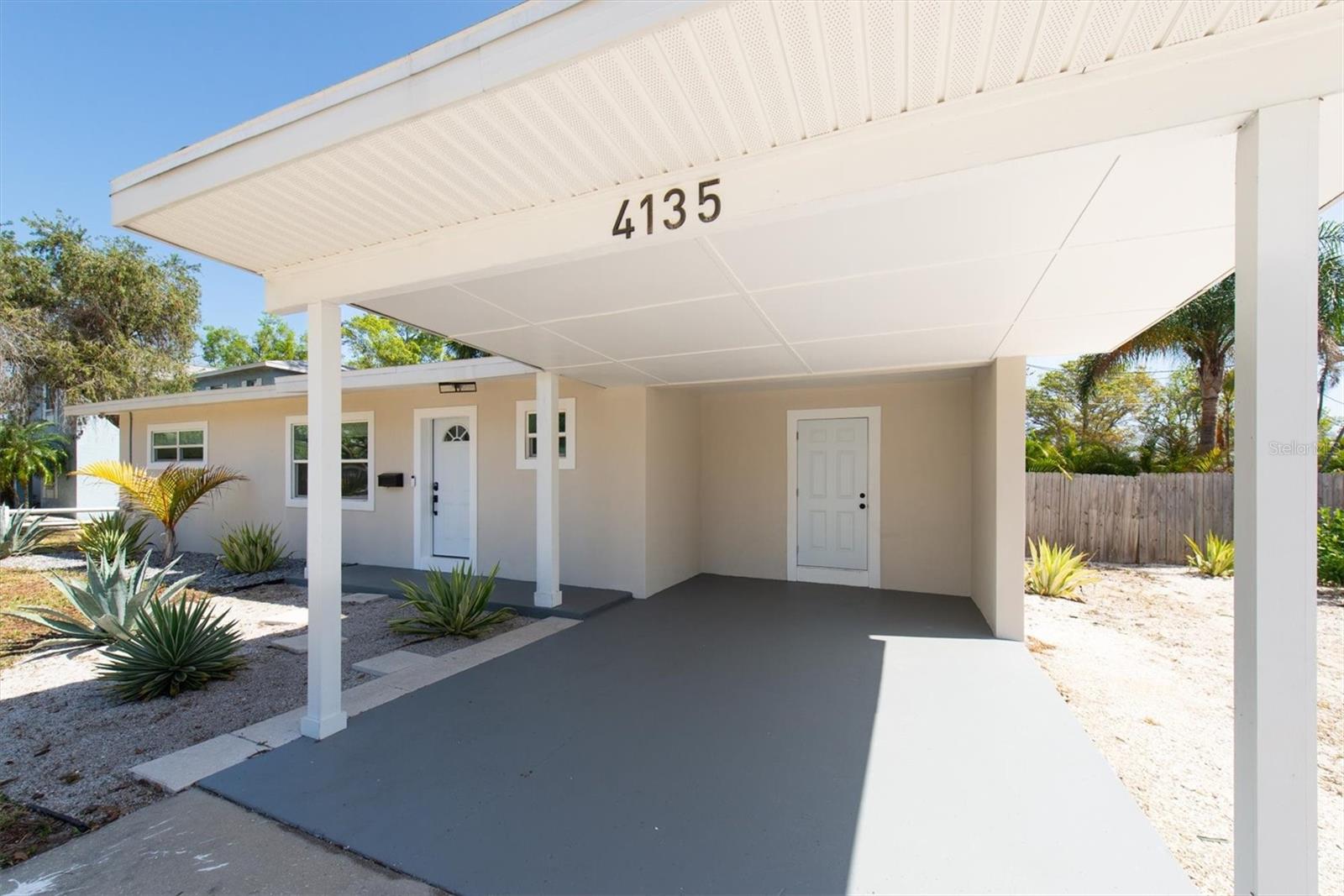 Image 31 of 39 For 4135 Shore Acres Boulevard Ne