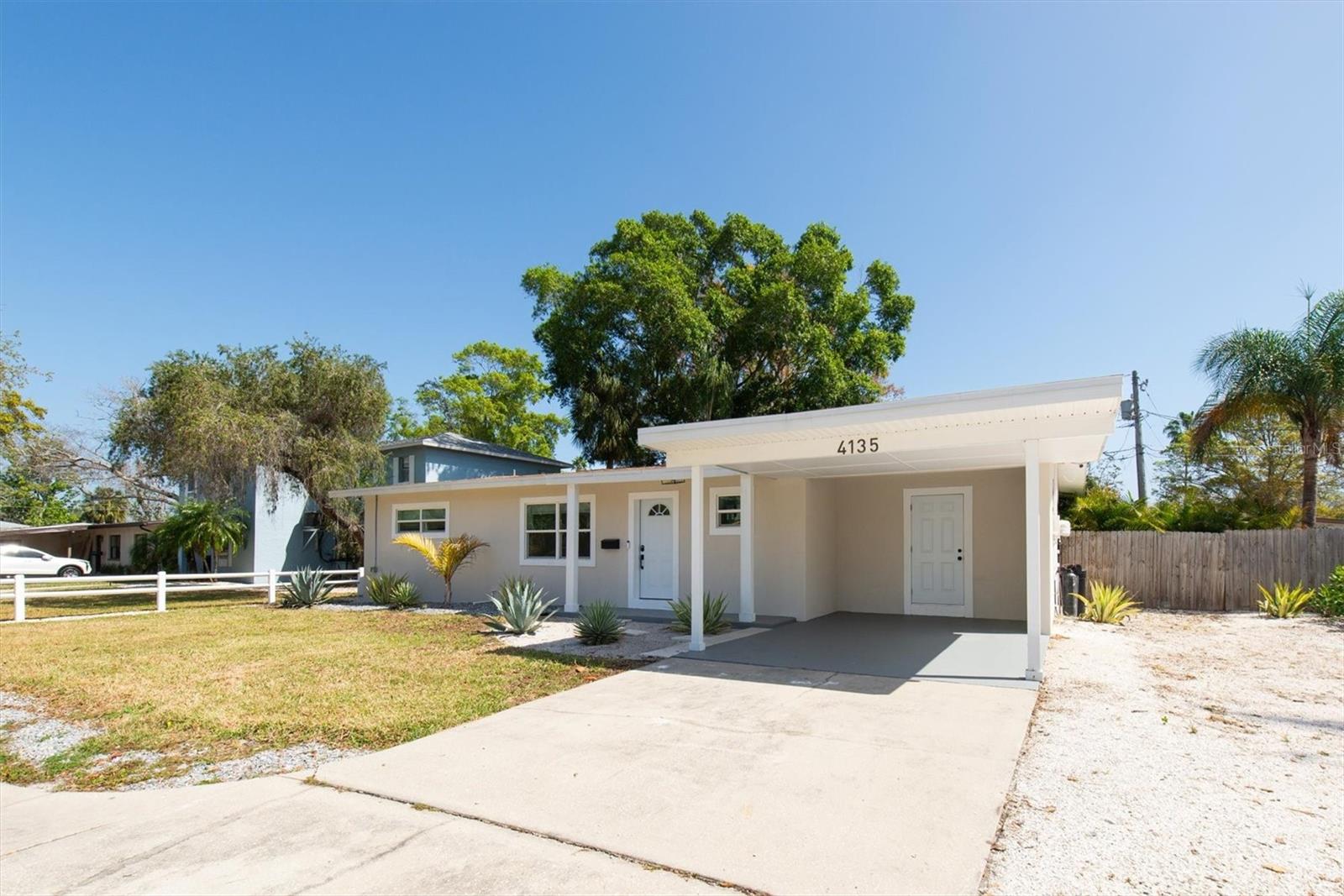 Image 32 of 39 For 4135 Shore Acres Boulevard Ne