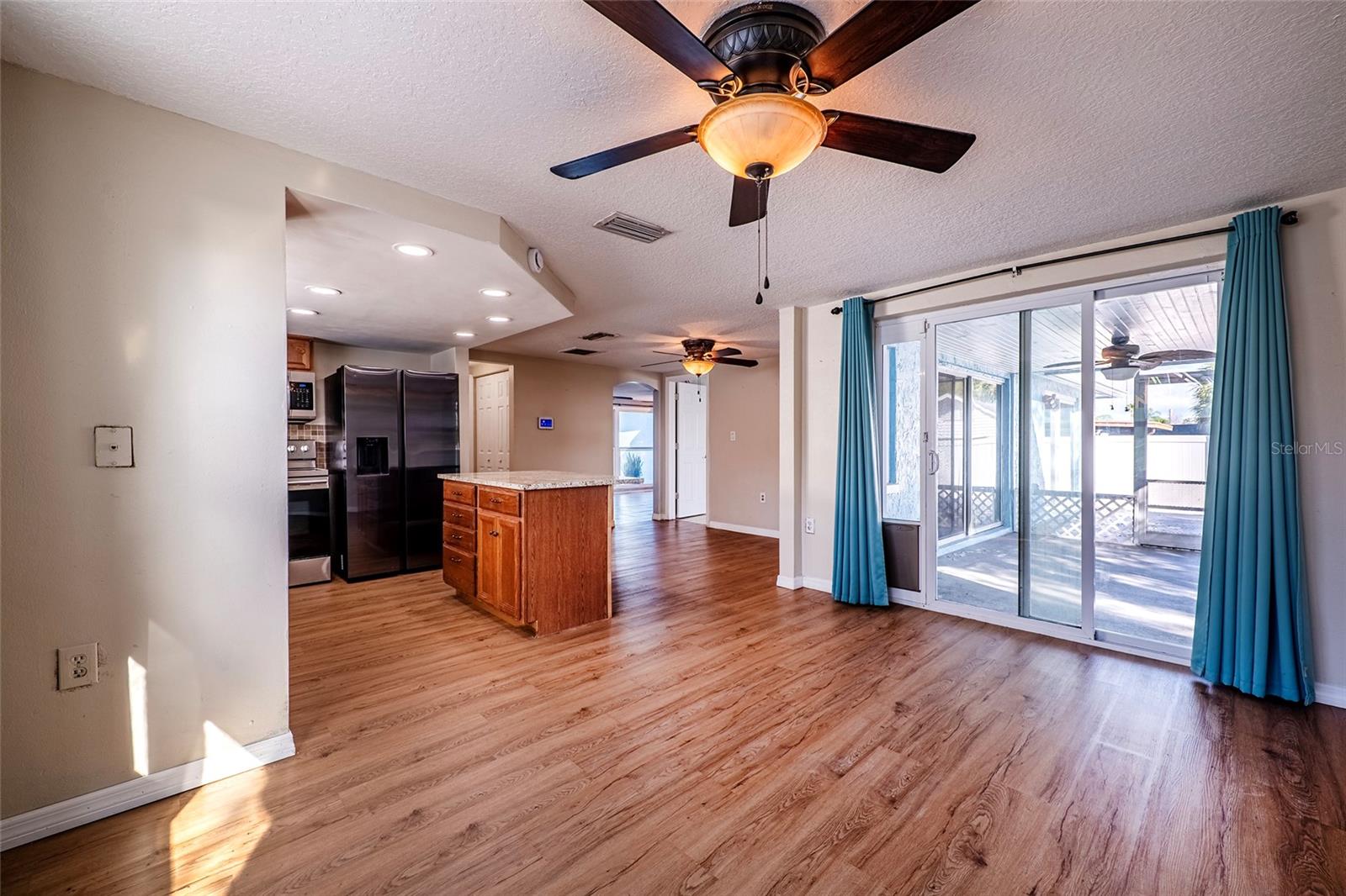 Image 17 of 37 For 9720 Gray Fox Lane