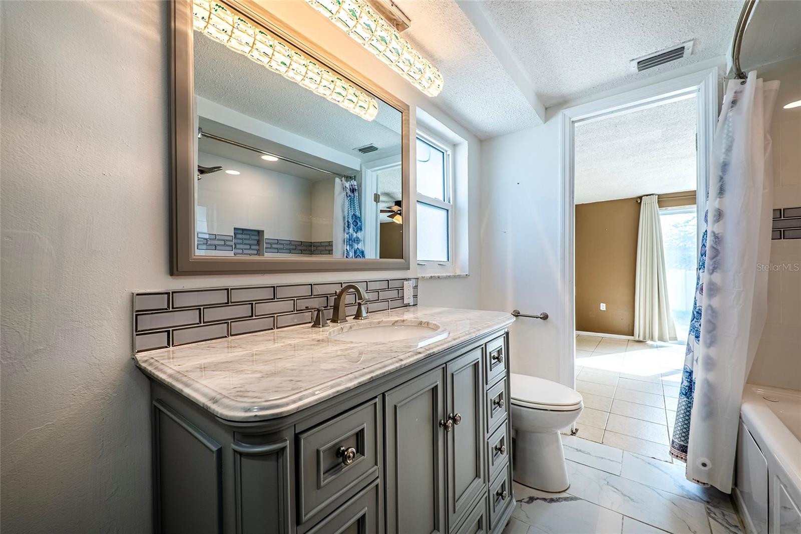 Image 24 of 37 For 9720 Gray Fox Lane