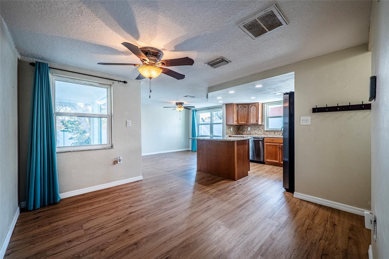 Image 6 of 37 For 9720 Gray Fox Lane