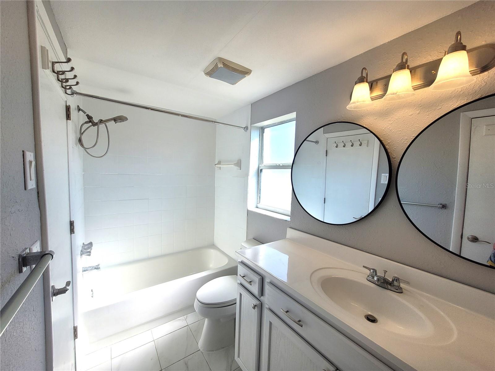 Image 4 of 27 For 7328 Mako Drive